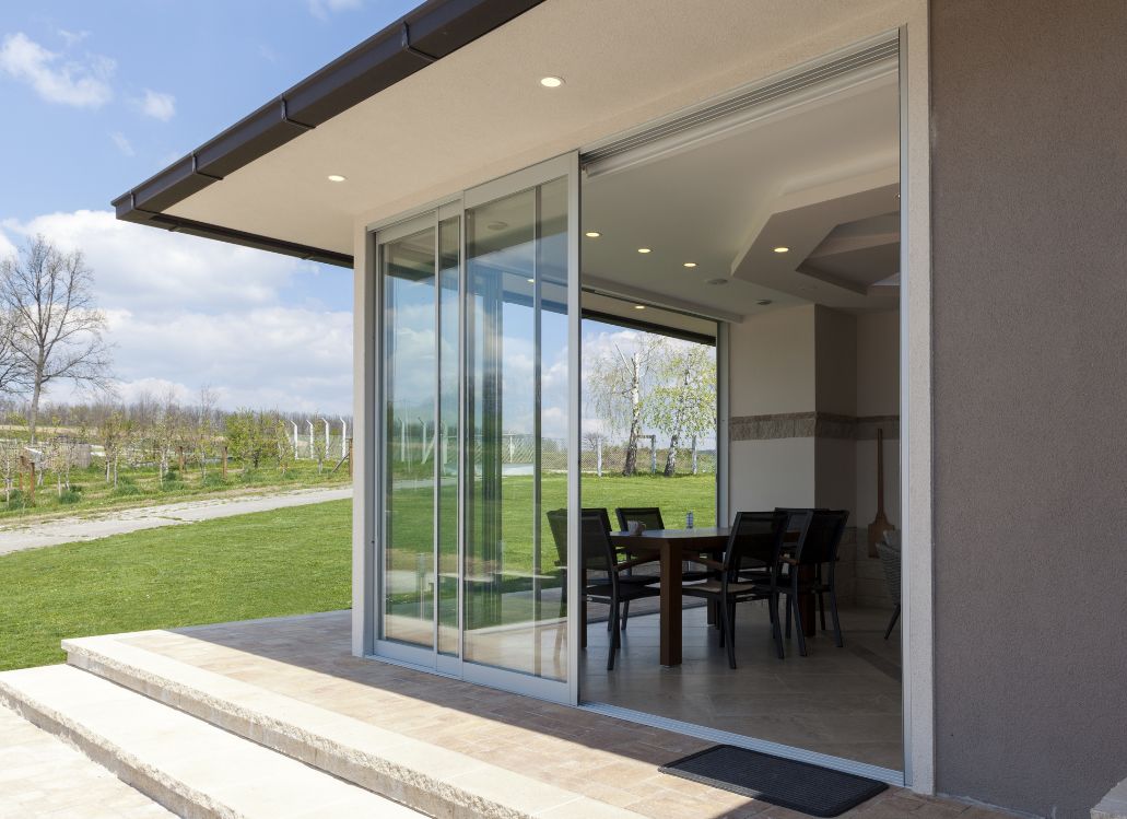 Puertas exteriores de aluminio y pvc