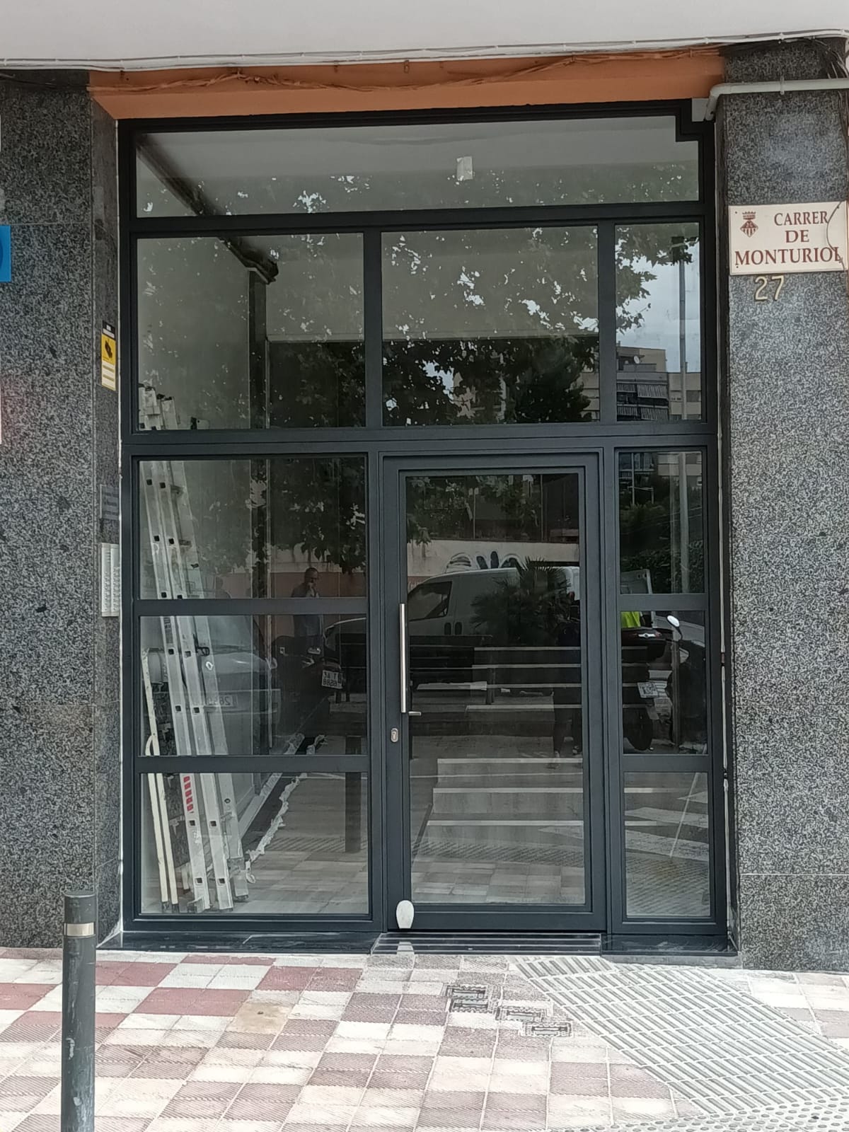 Puertas de hierro y aluminio